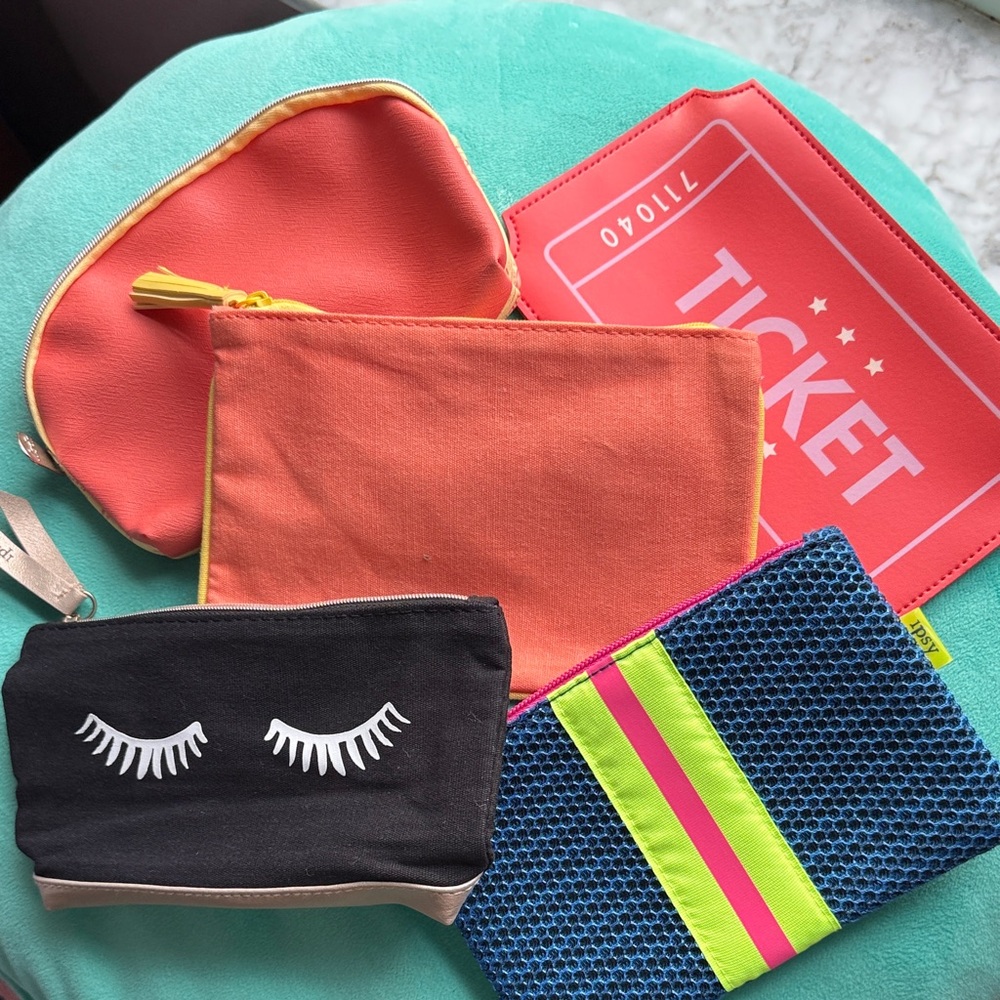 Ipsy Kids Fun Pouch Set - Orange, Black, Blue